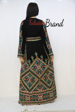 Manajil Palestinian Embroidered Floral Thobe Dress Palestinian Embroidery